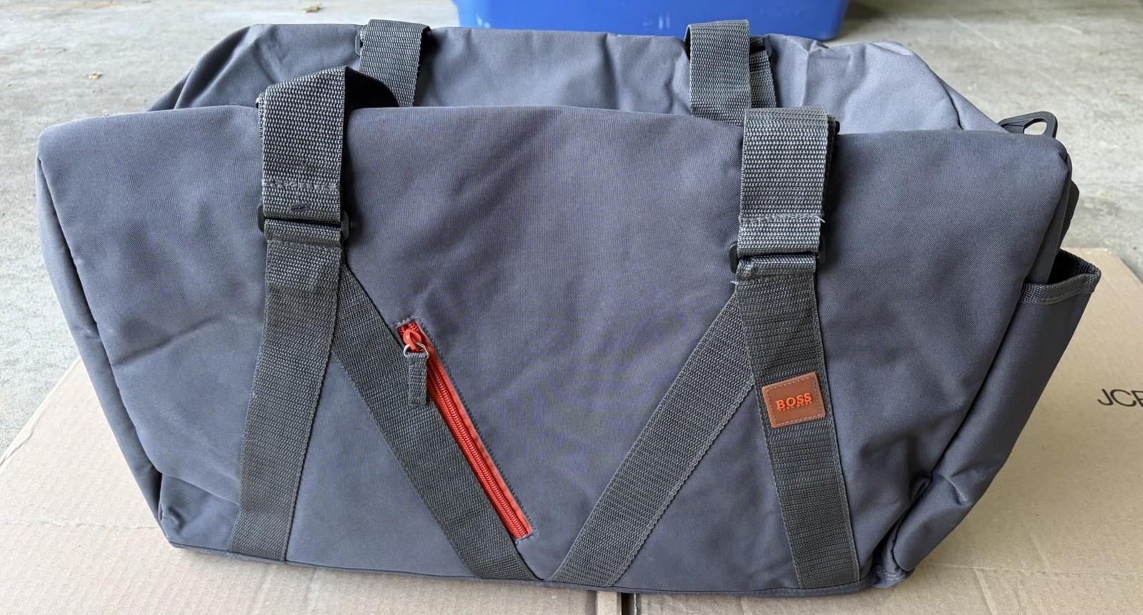 Hugo BOSS Mens Gray Travel Gym Weekender Duffle Bag 20″ Orange LOGO