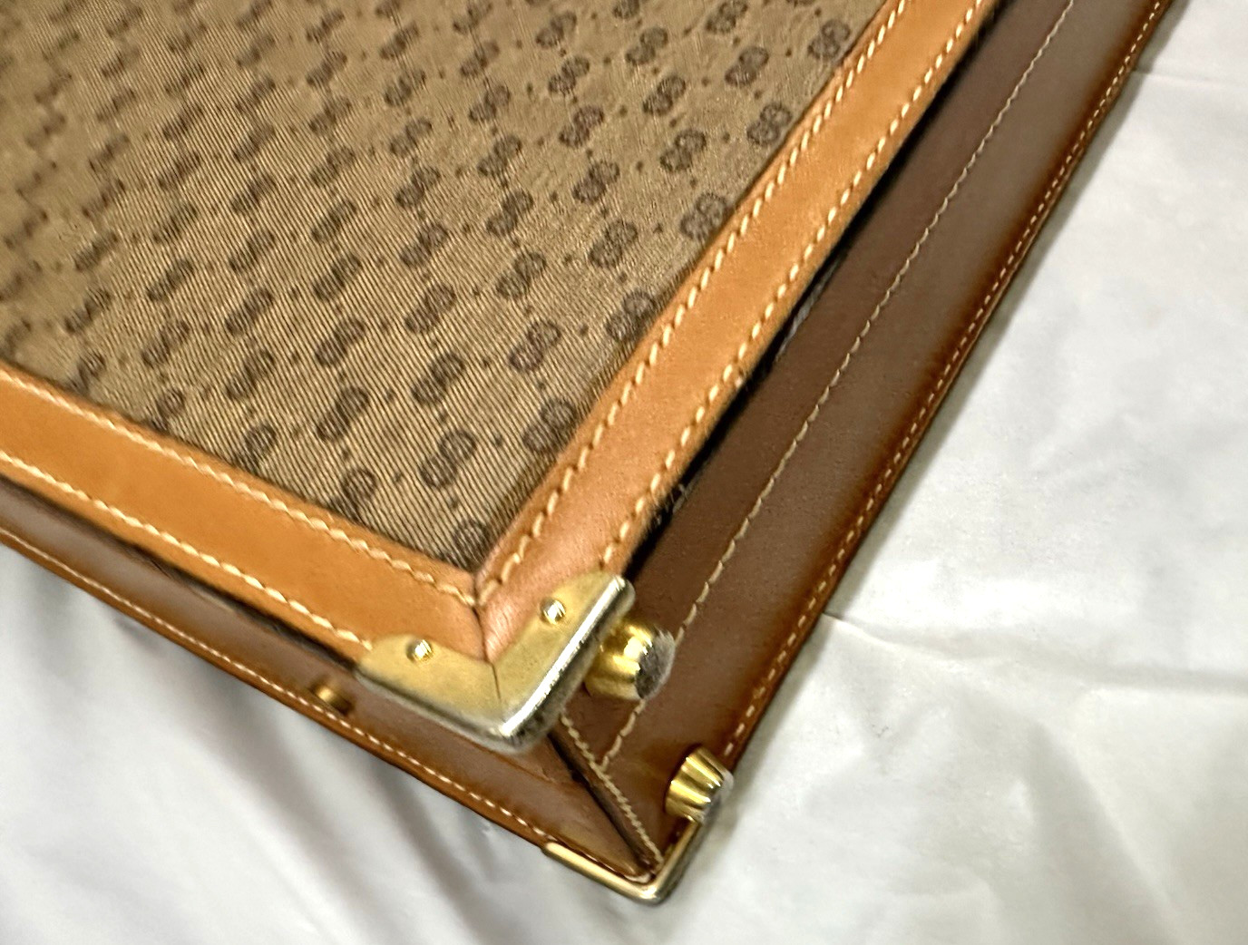 VINTAGE LEATHER GUCCI BRIEFCASE ATTACHE RARE HARD SIDED