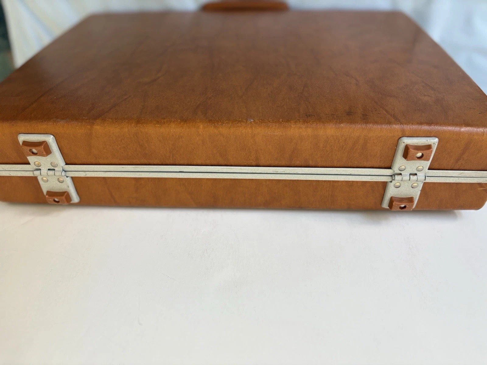 Vintage Samsonite Tan Hard Shell Briefcase Attache Carry Case NO KEY 18×13”