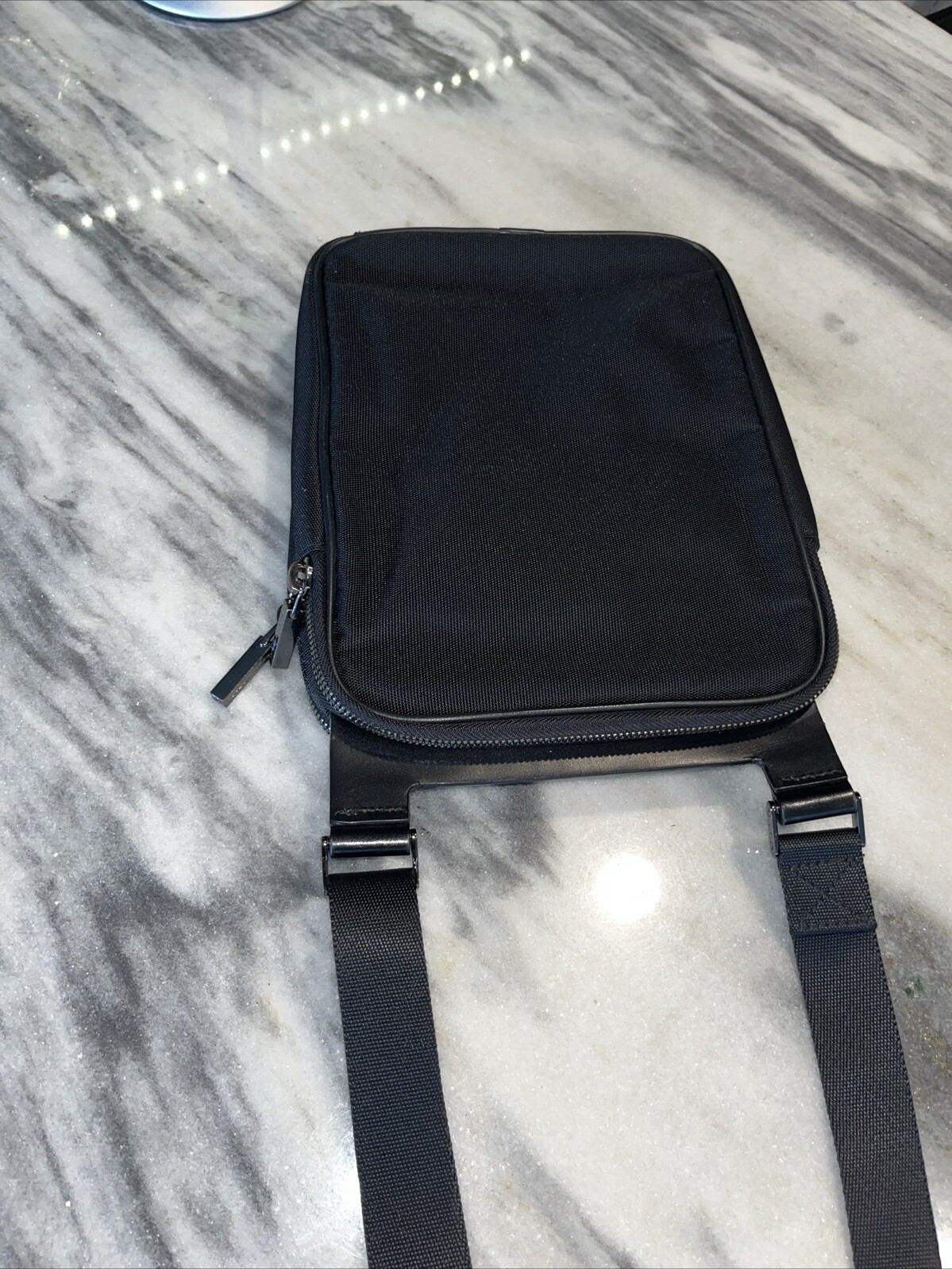 Porsche Design Messenger Bag RFID Protection zipper black shoulder bag USED