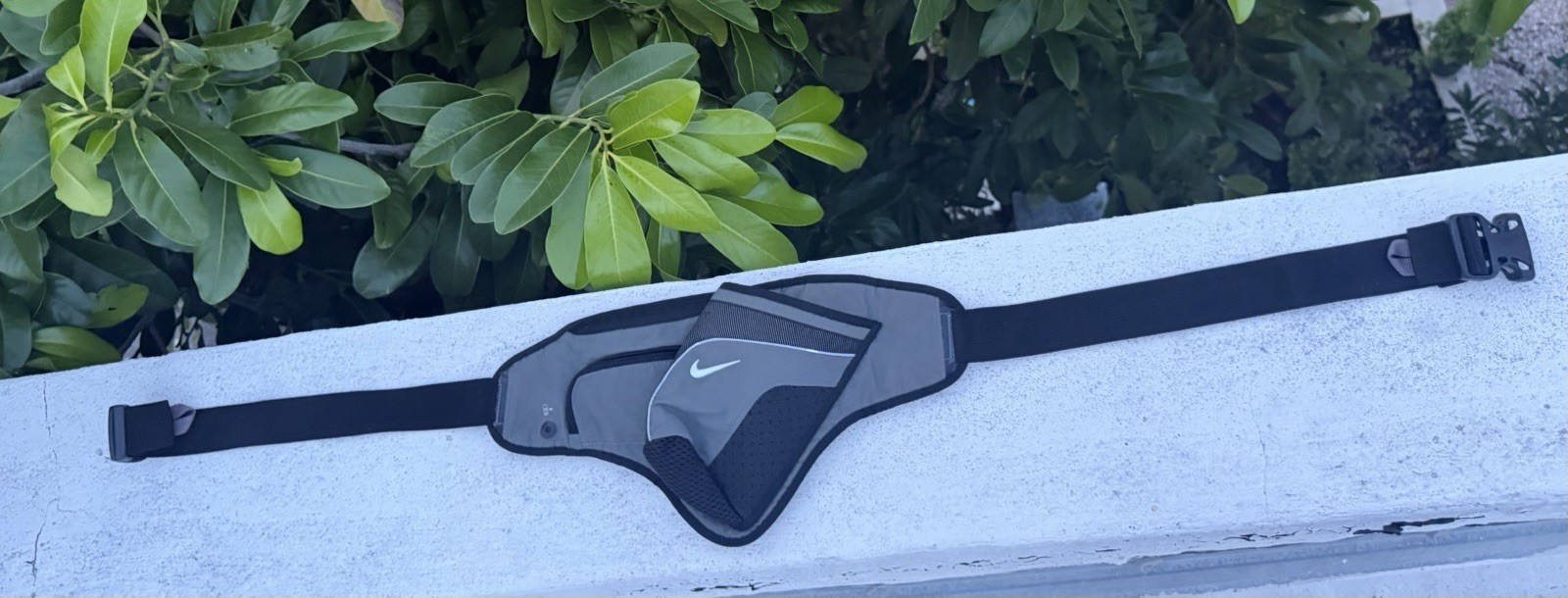 Y2K NIKE DRINK BAG