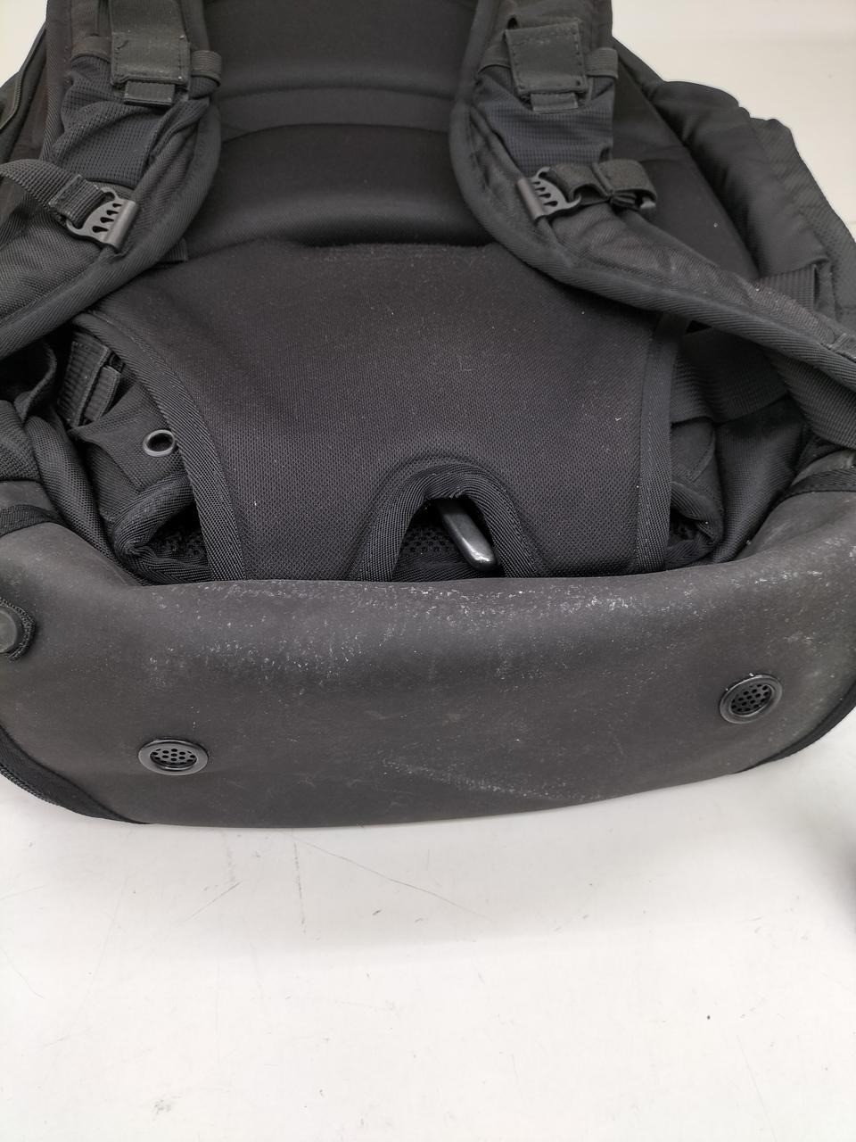 Oakley Bag Backpack Black Large Size 22.8in Multi Purpose Used