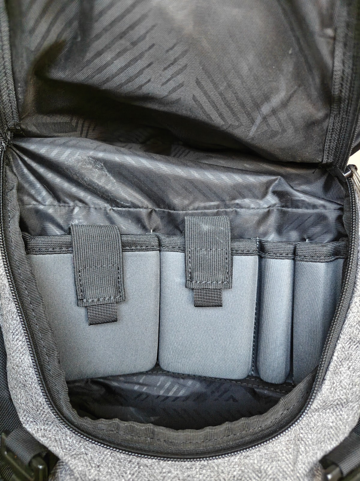 Oakley Kitchen Sink backpack 34L 17″ Laptop Tactical Hiking Back Pack EUC