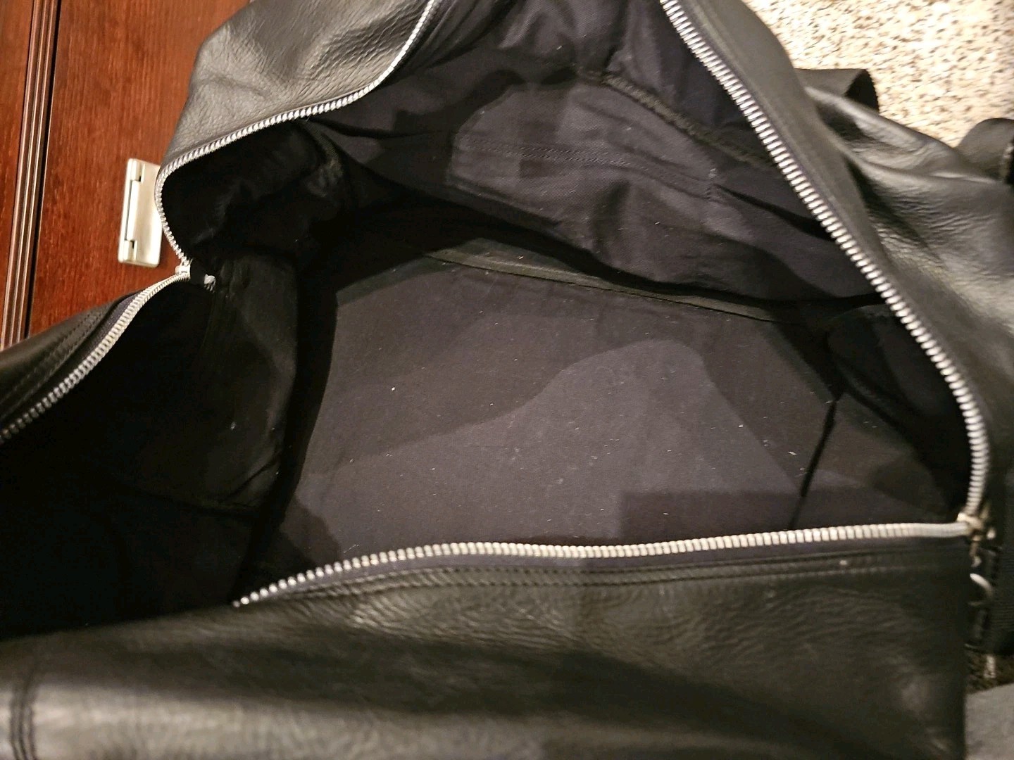 Armani Exchange Duffle Bag 18″x11″x11.5″ Black Leather Satchel Travel Vacation