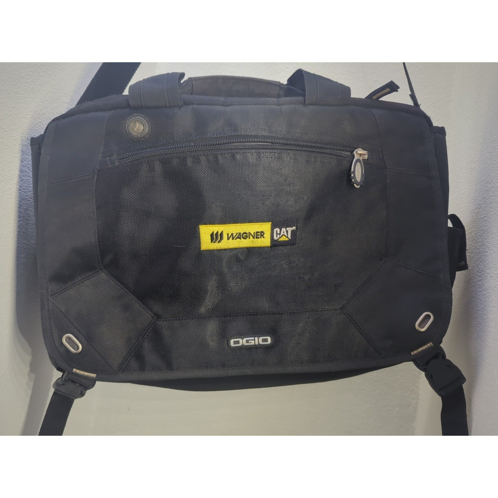 Ogio Jack Pack Messenger Bag With Wagner CAT Logo Black Large Tool School