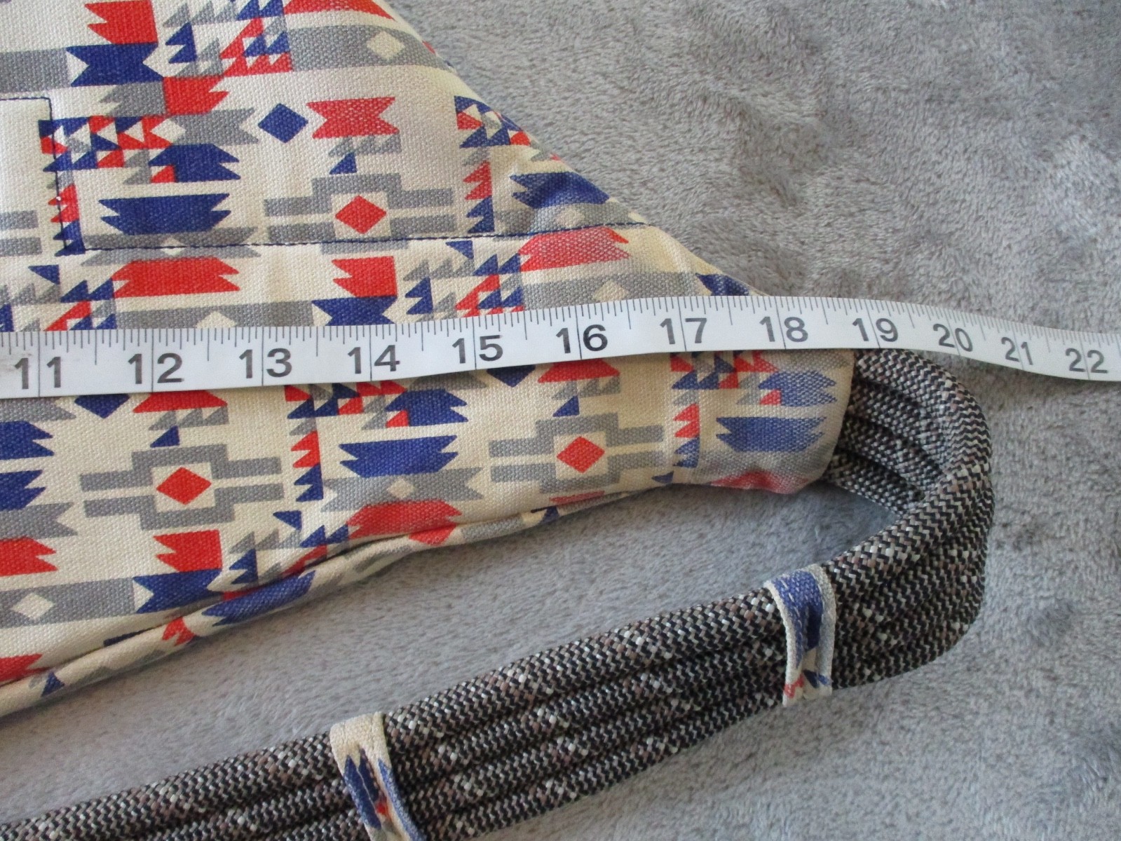 KAVU Rope Sling Pack Backpack White Blue Aztec Southwestern Cowboy Rodeo Western
