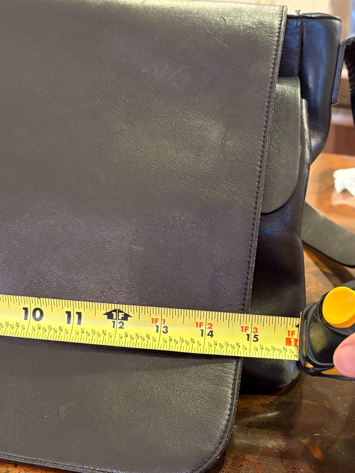 GAP Vintage Black Glossy Cow Leather Messenger Bag Crossbody Strap 15″X 12″x4.5″