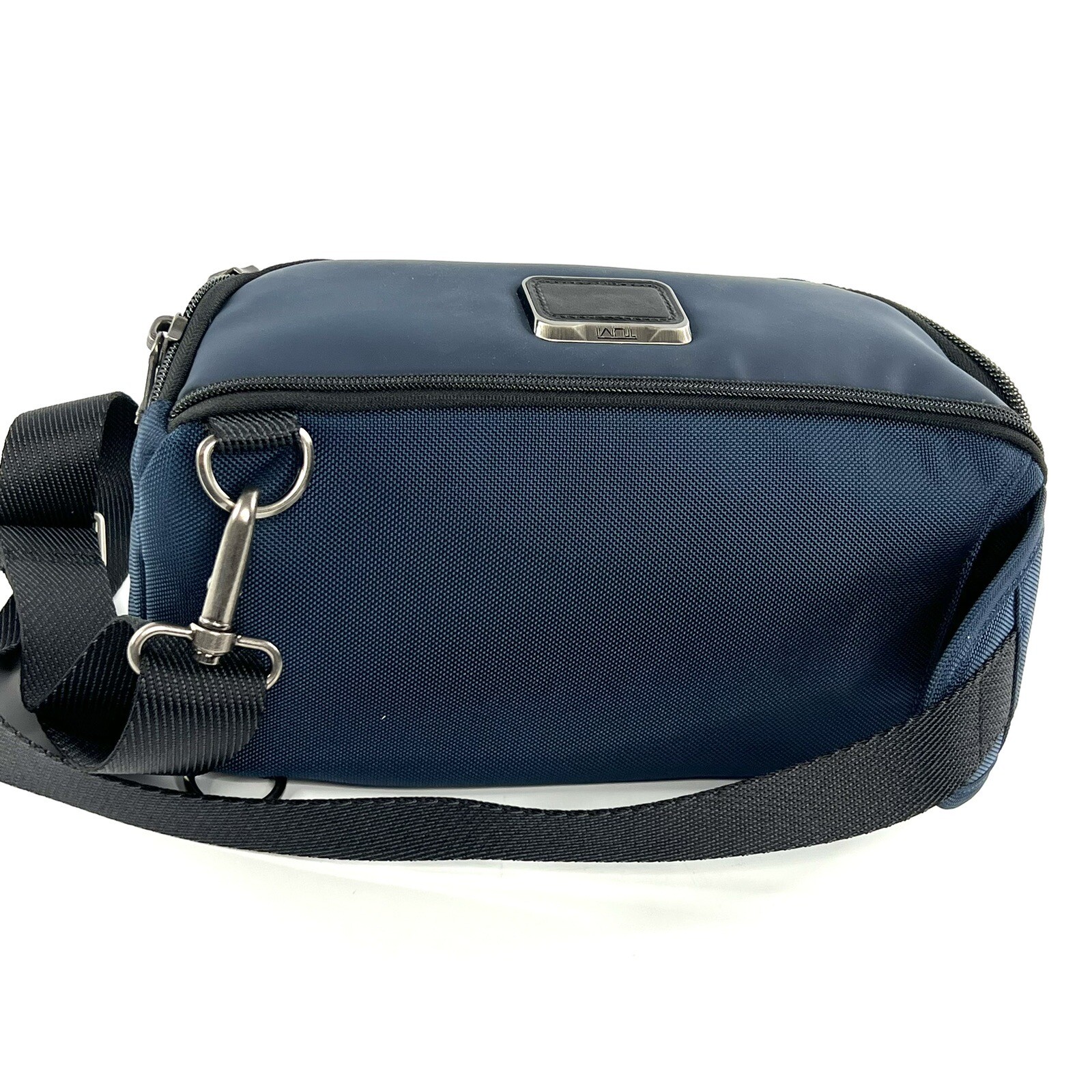 TUMI Alpha Bravo Platoon Sling Navy Blue and Black Shoulder Bag Crossbody