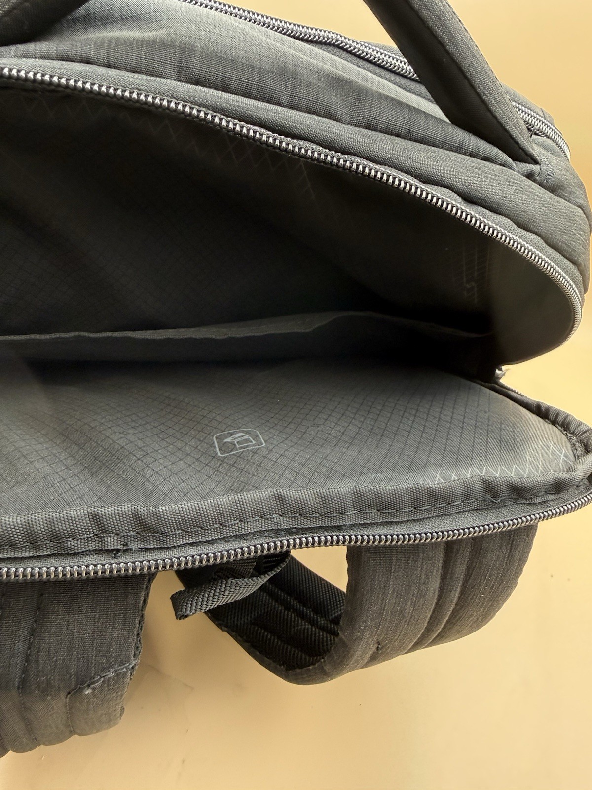 Samsonite Modern Utility Double Shot Laptop Backpack, Charcoal Heather