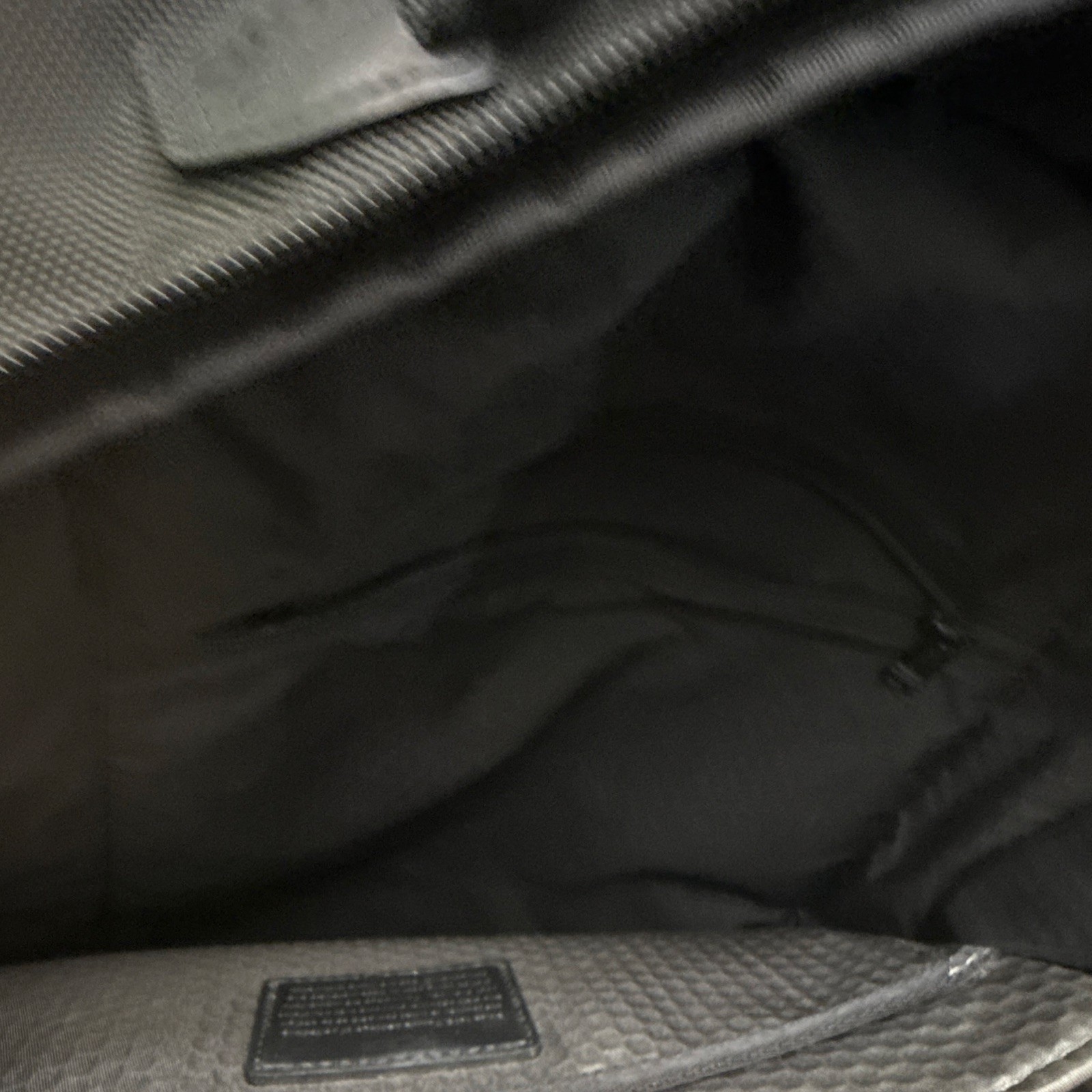TUMI Ticon Black Men’s Backpack Zip Closure Inner/Outer Pockets Medium