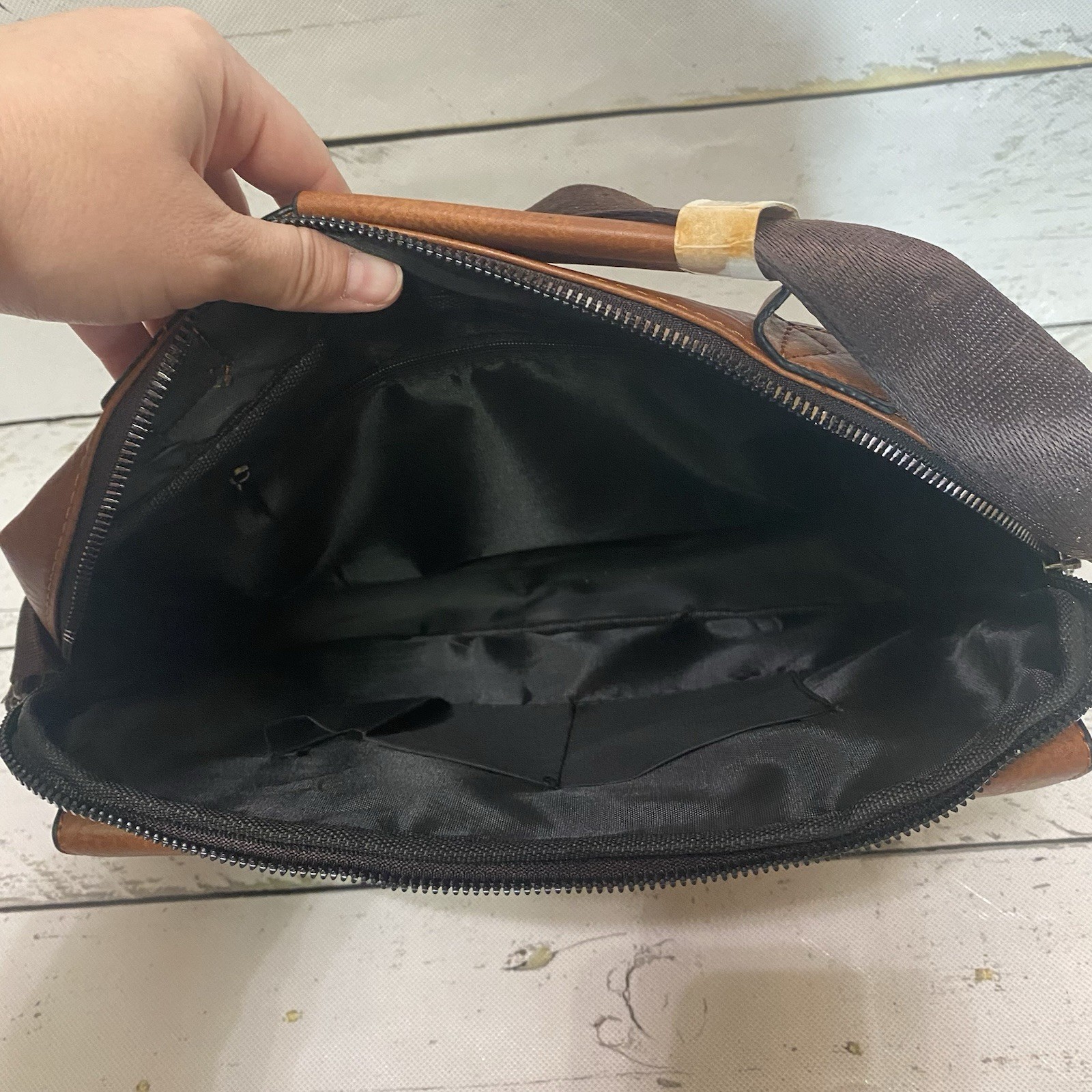 WEIXIER MENS Shoulder Messenger Bag Casual Crossbody Briefcase Tote Work Pockets