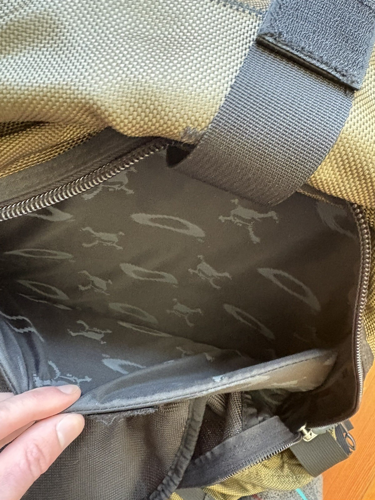 Oakley Icon Backpack Vintage Tactical 90s Y2K USA Logo Black SoftwareGorpcore