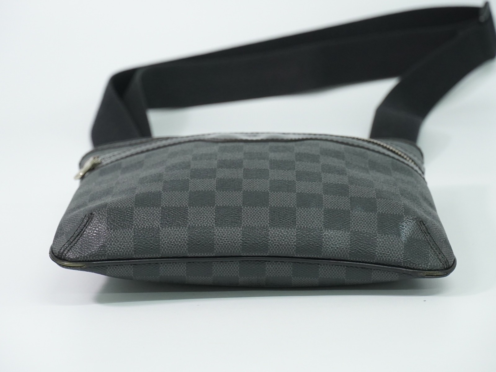Louis Vuitton Thomas N58028 Damier Graphite Canvas Shoulder Crossbody Bag Black
