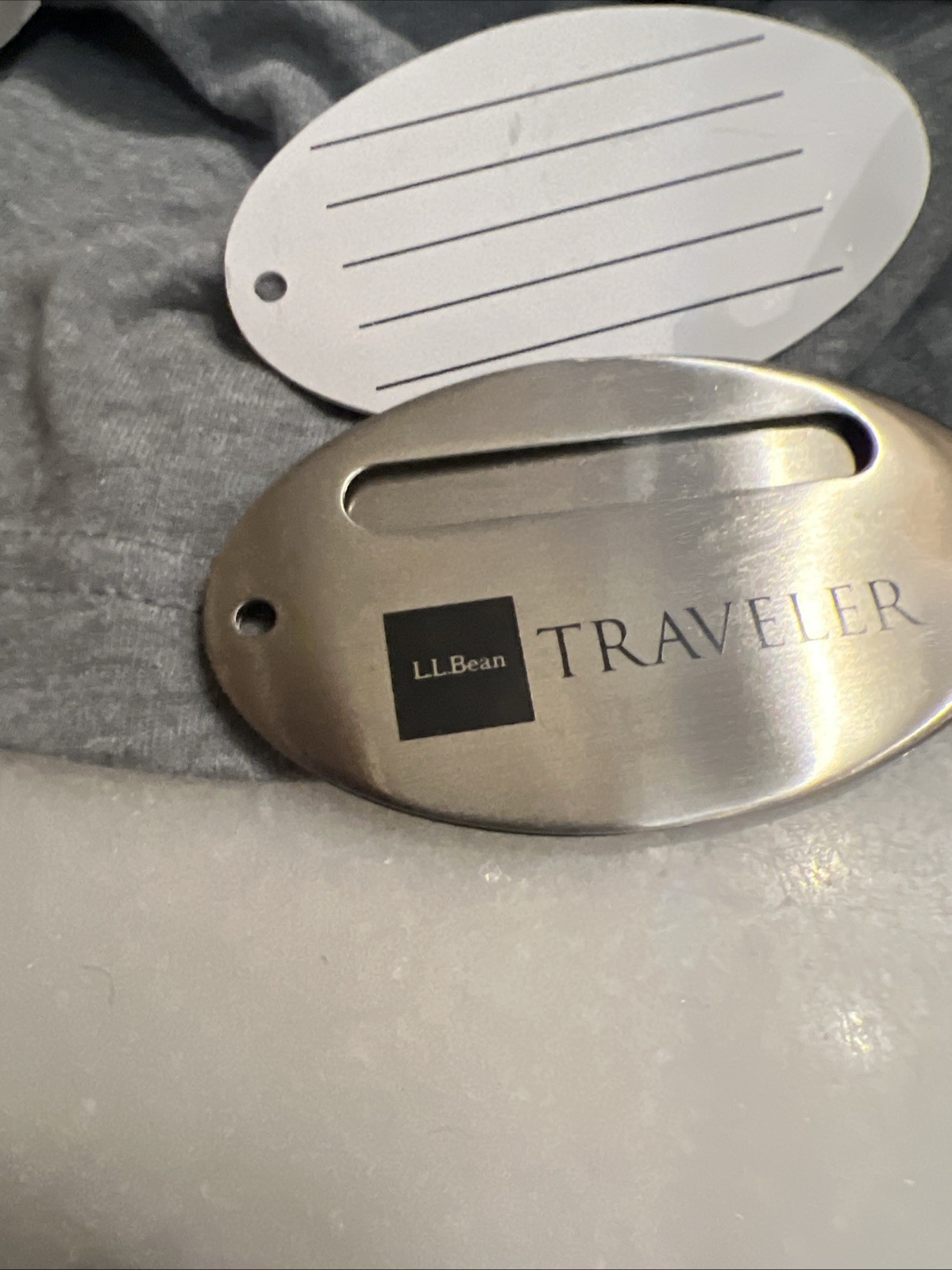 Retro L.L. Bean Traveler Stainless Steel Luggage Bag Tag Sleek Clean Over Shape