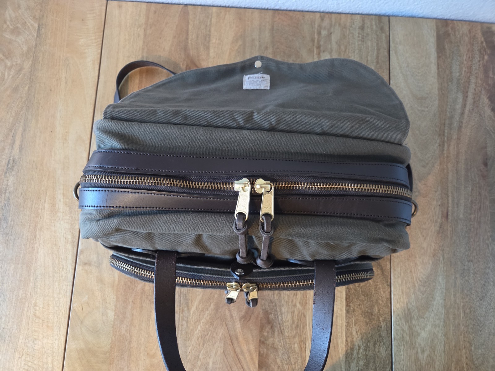 Filson Rugged Twill Padded Computer Bag | YKK Era | Otter Green | Made in USA