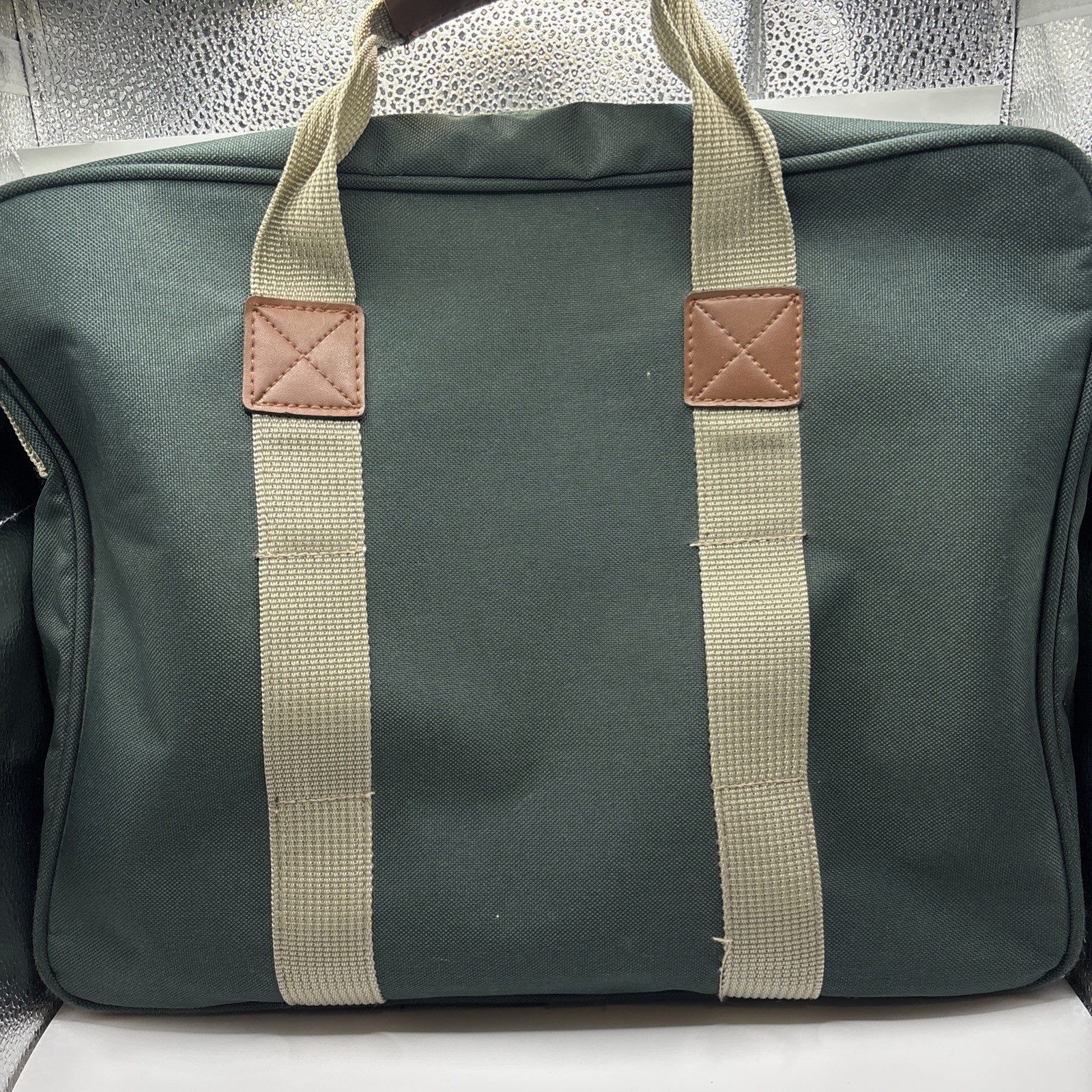 Leed’s North West Shoulder Bag Messenger Portfolio Green Canvas 16”x13”