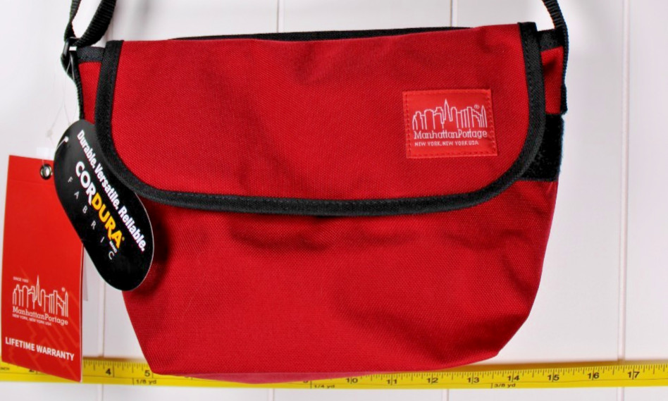 Manhattan Portage Messenger Bag Hook-and-Loop Closure Zip Pocket RED