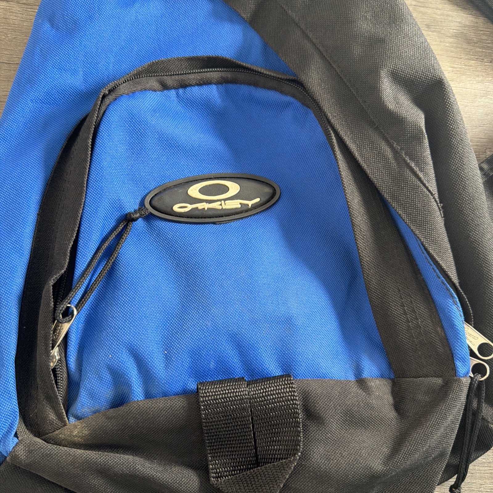 OAKLEY Sandbag Sling Backpack Bag Black Software Vintage Y2K Blue