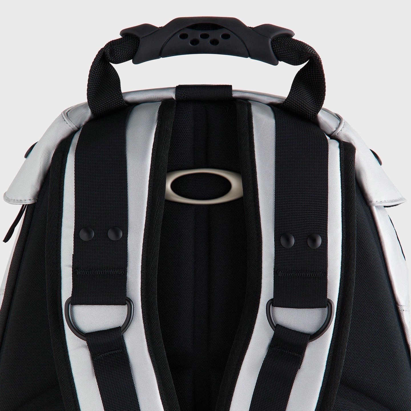 Kith for Oakley Icon RC Backpack in Silver 32L Capacity Padded Laptop Sleeve NWT
