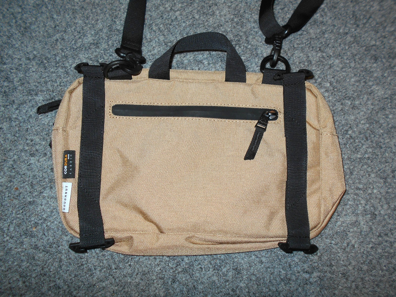DOUGHNUT NEW! W/TAGS CORDURA FABRIC 11X7.5 KHAKI CROSSBODY UTILITY BAG