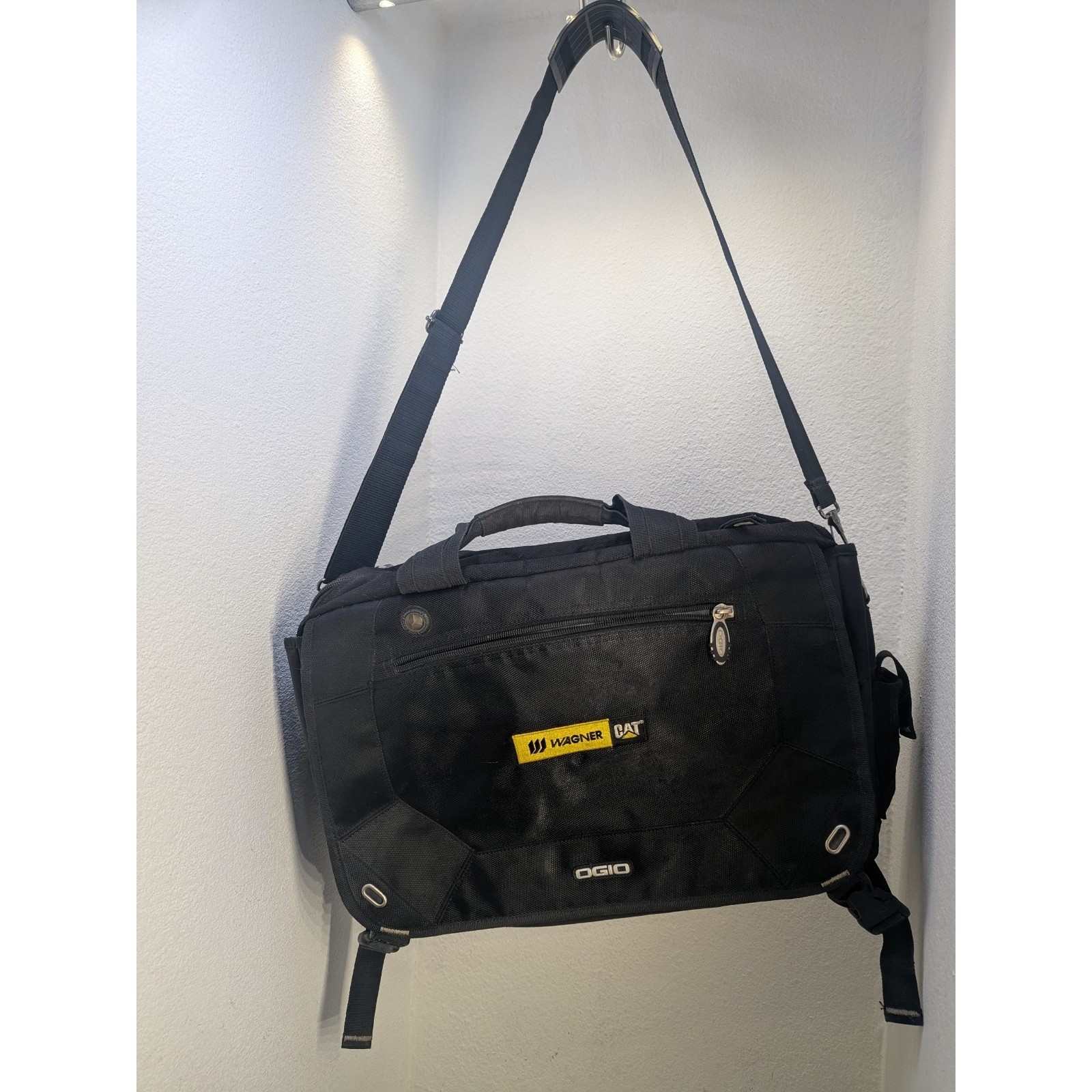Ogio Jack Pack Messenger Bag With Wagner CAT Logo Black Large Tool School