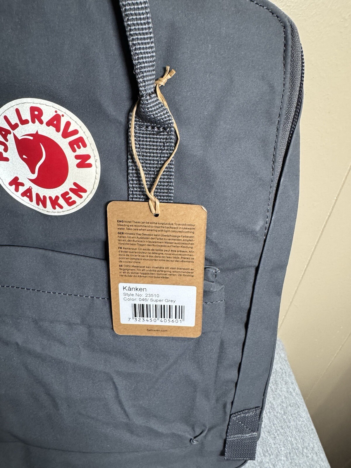 Fjallraven Classic Kanken Backpack Super Grey 23510 NWT $115
