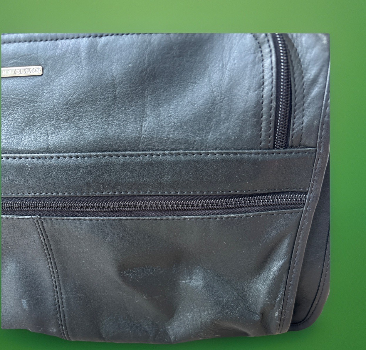 Perry Ellis Black Leather Expandable Briefcase Laptop Bag 16x12x6 Inches