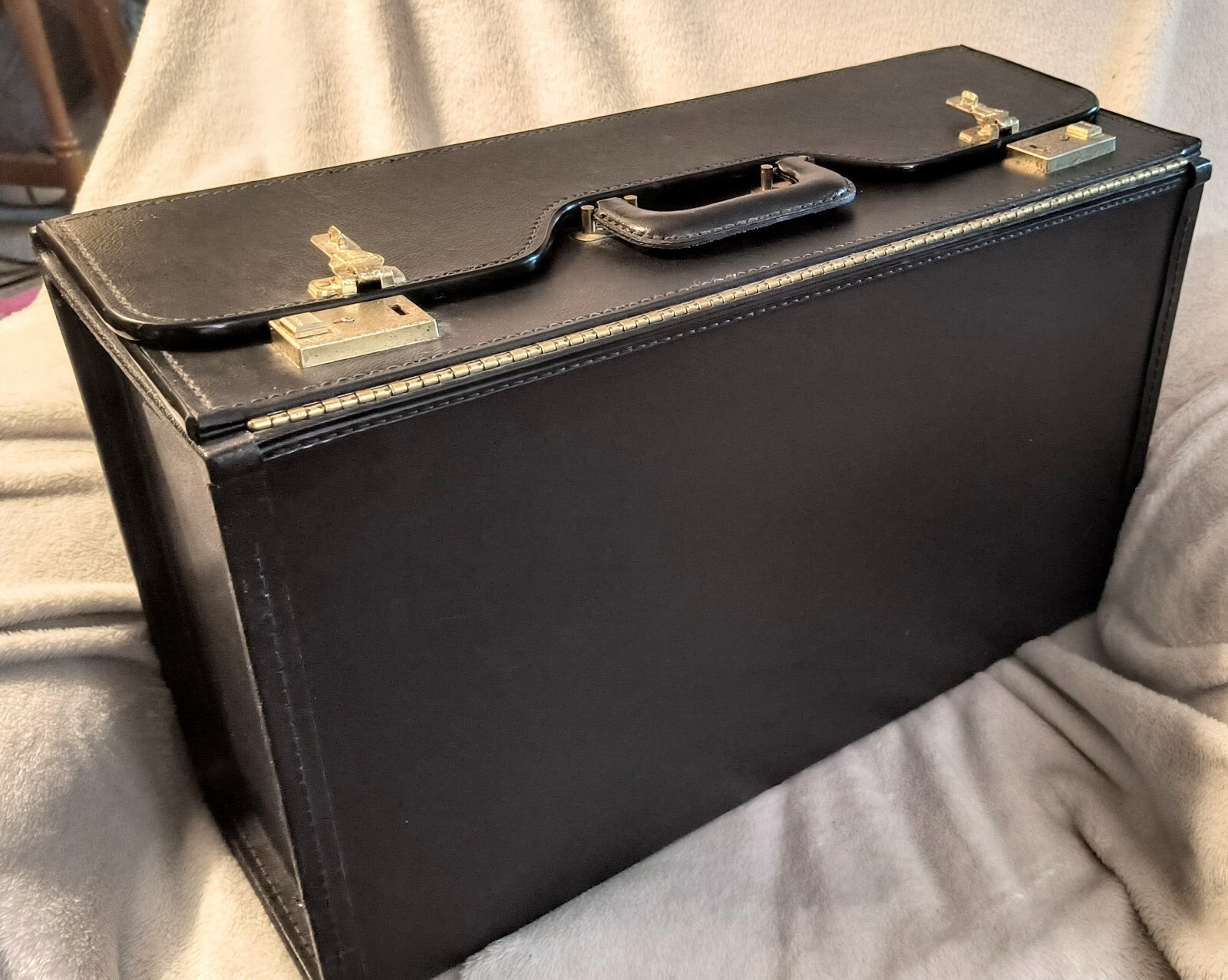 Vintage Stebco Pilot Case Black Heavy Vinyl Coated Briefcase Model 13-T-22-112