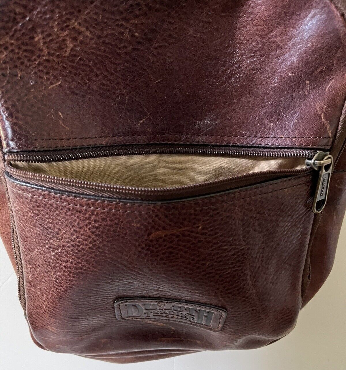 Duluth Trading Co Leather Lifetime Messenger Crossbody Shoulder Bag Man Bag
