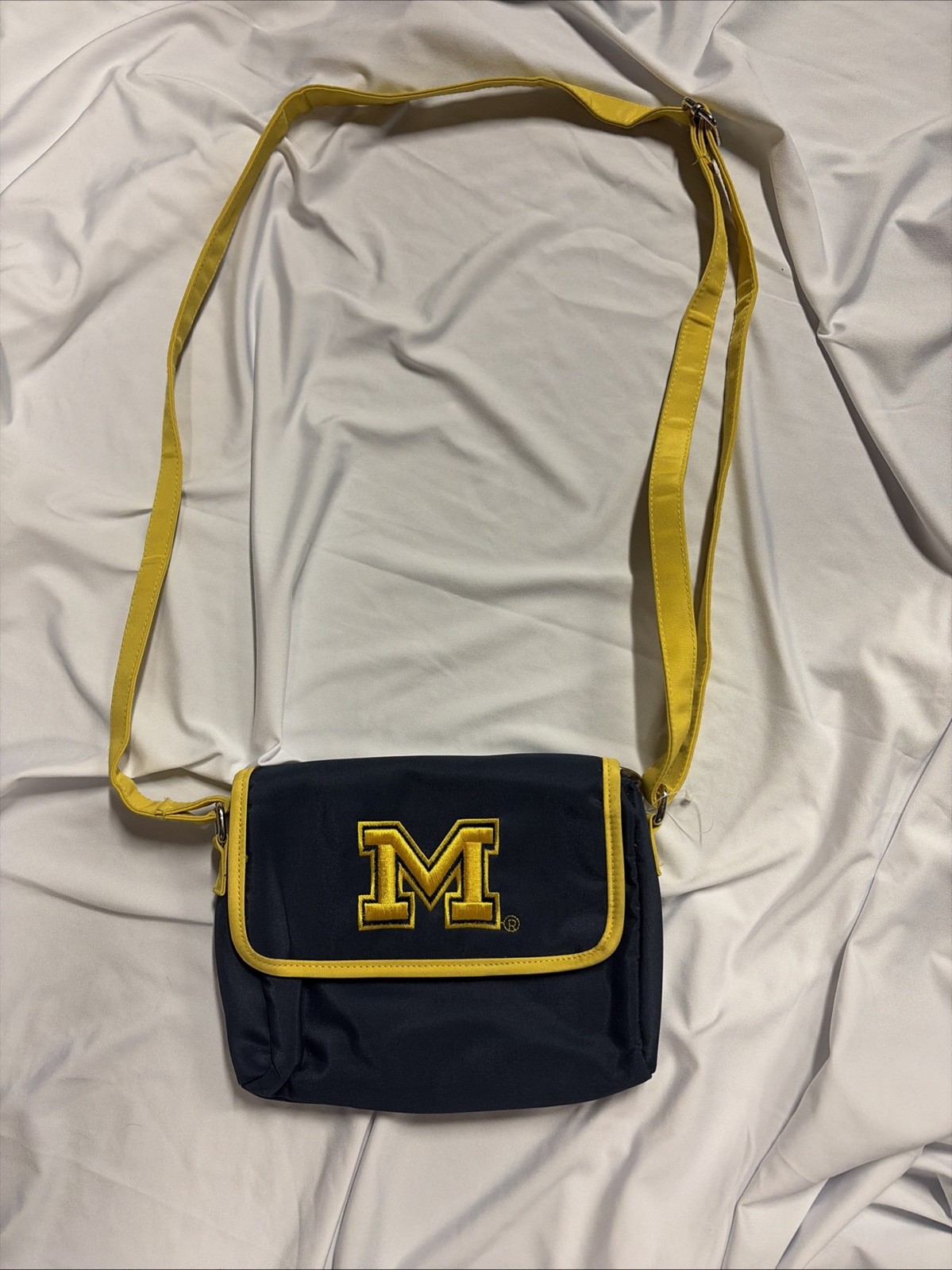 Charm 14 Michigan Wolverine Block M Small Crossbody Bag Adjustable Strap