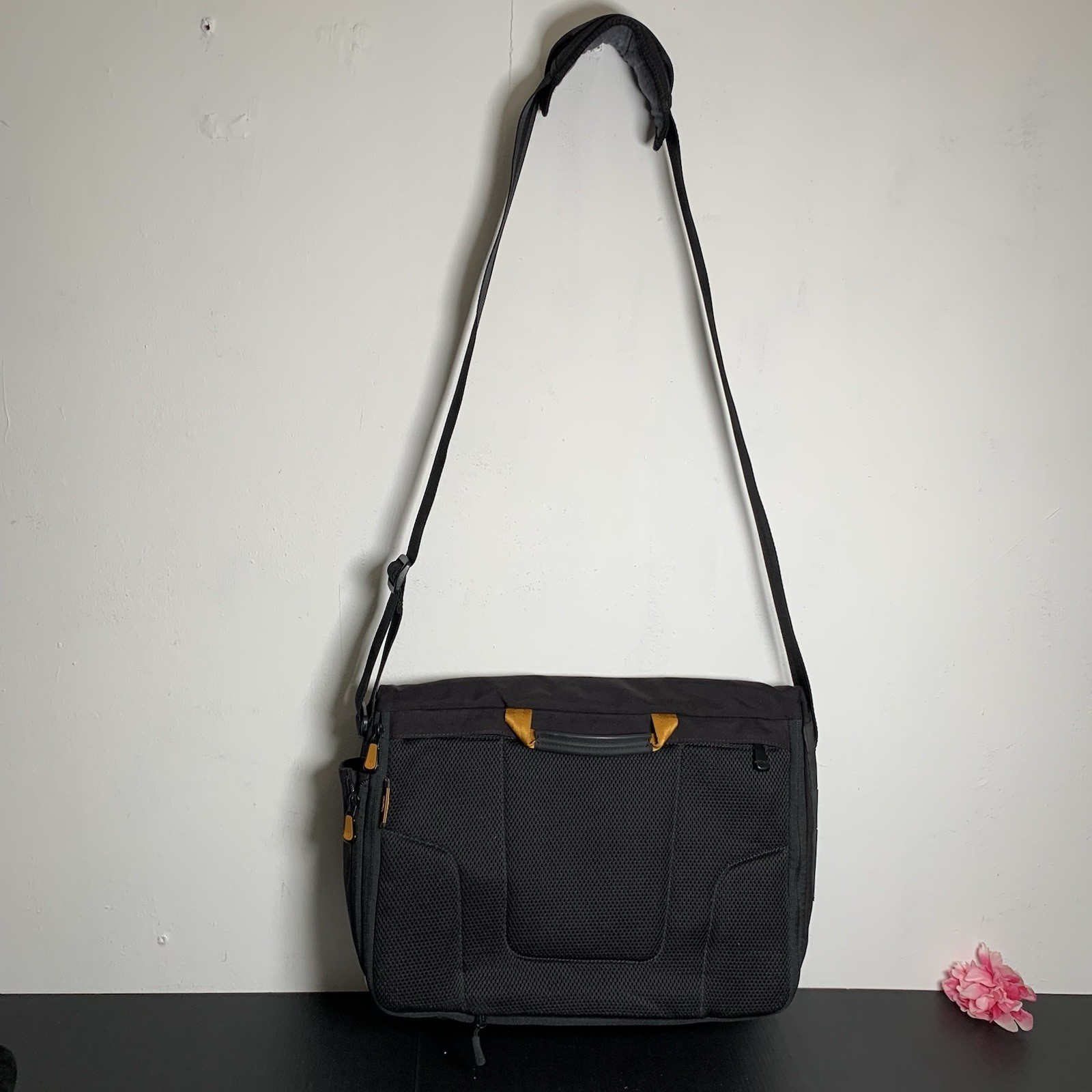 TUMI – T-tech Crossbody Messenger Bag – Model No. 57212GT
