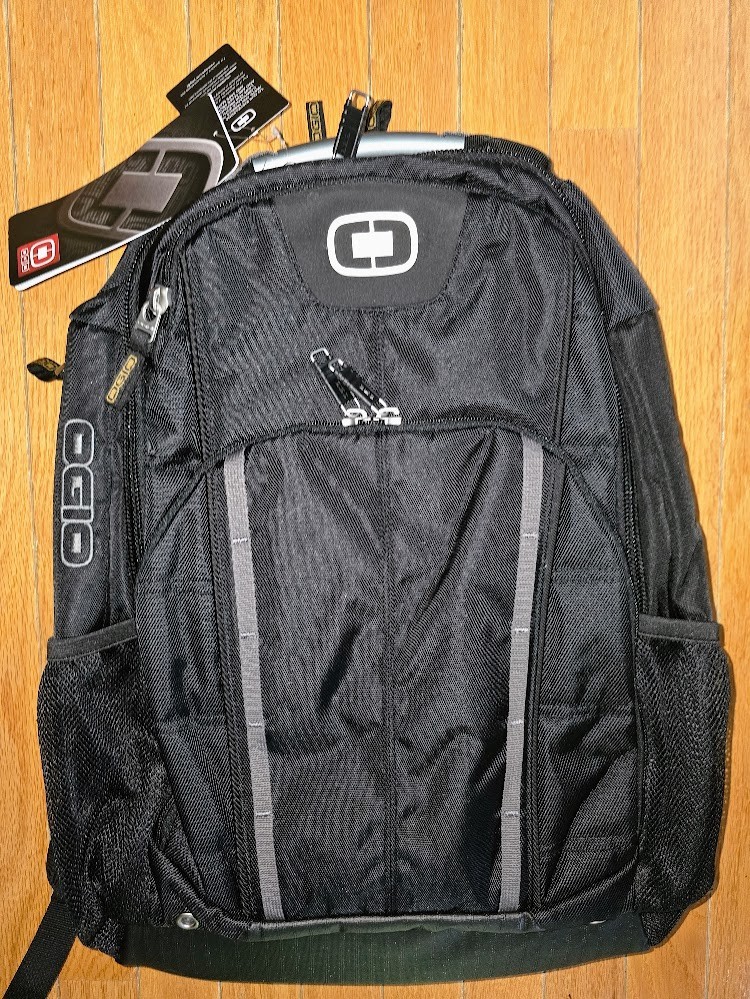 Callaway Axle 17″ Laptop Backpack [19.25″ H x 13″ W x 9.25″ D] [Black]