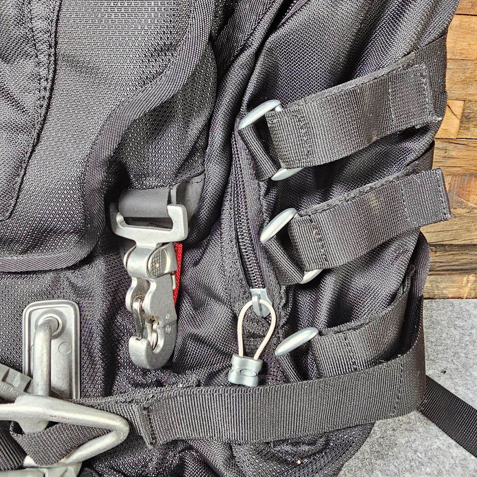 Oakley Kitchen Sink AP Tactical Black Bag 34L