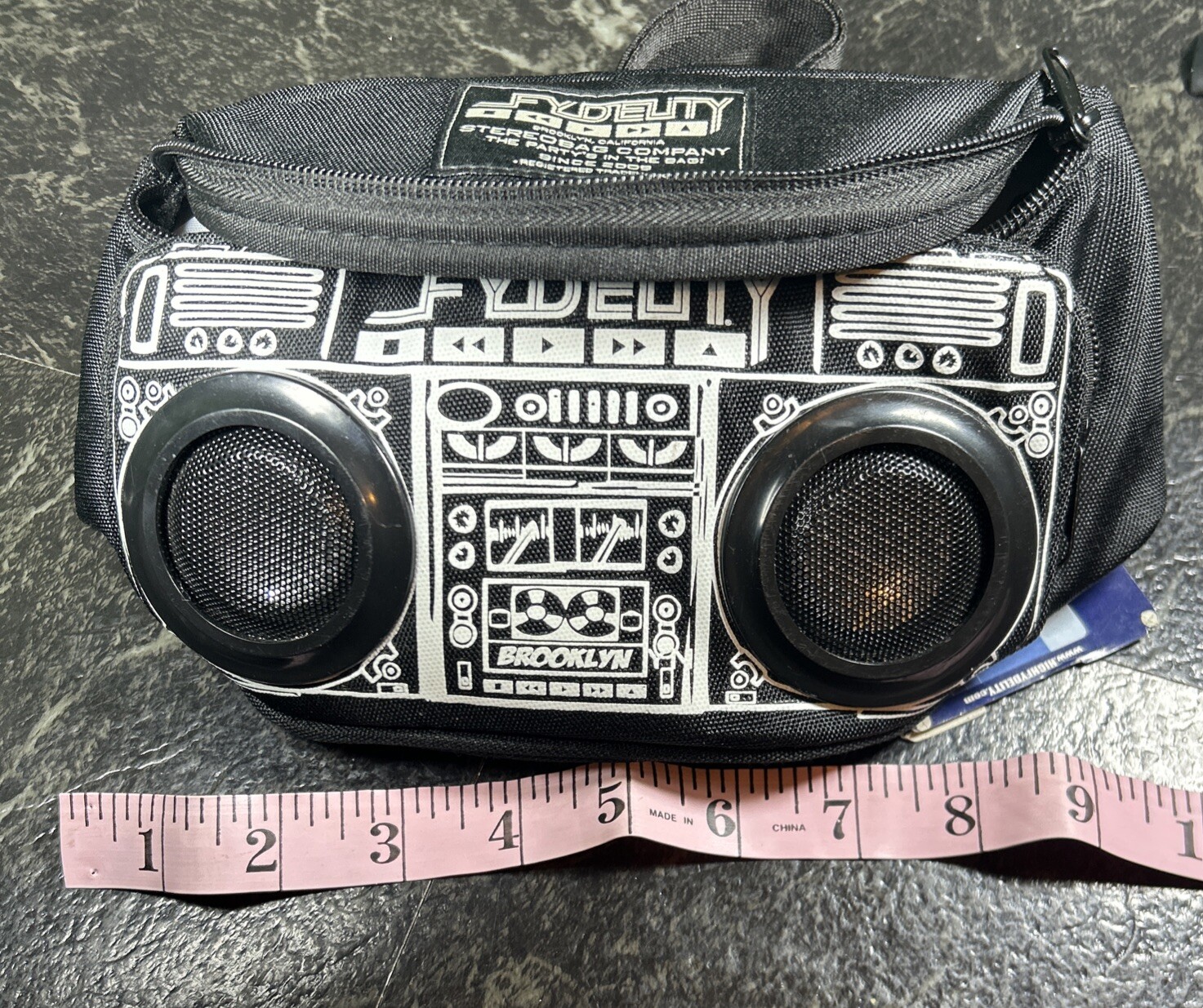 2012 Fydelity Stereobag Fanny Pack With Speaker/Aux Hook Up /Speaker