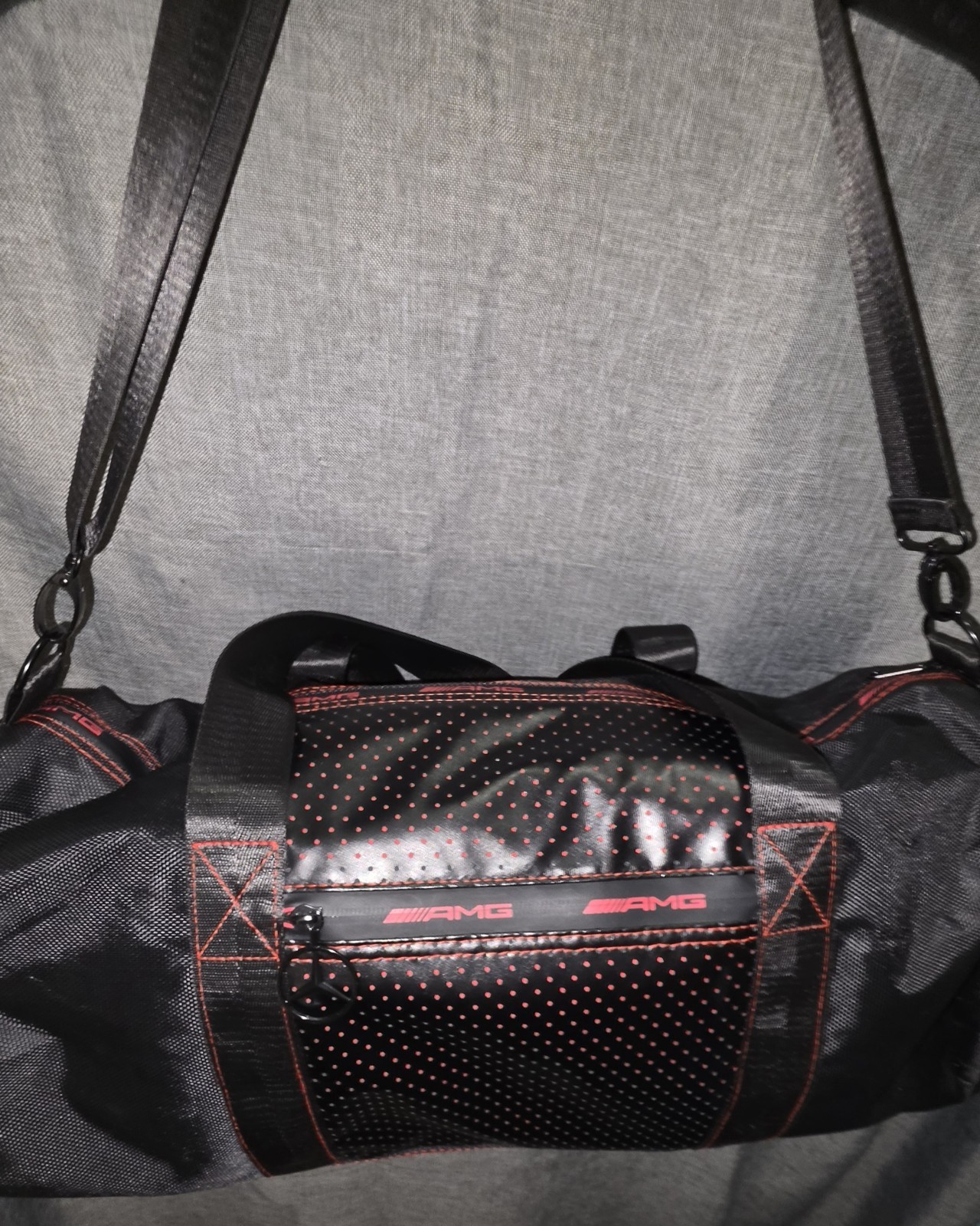 Mercedes Benz AMG Duffle Gym Bag Logo Zipper Black Red Racing Formula One Sport