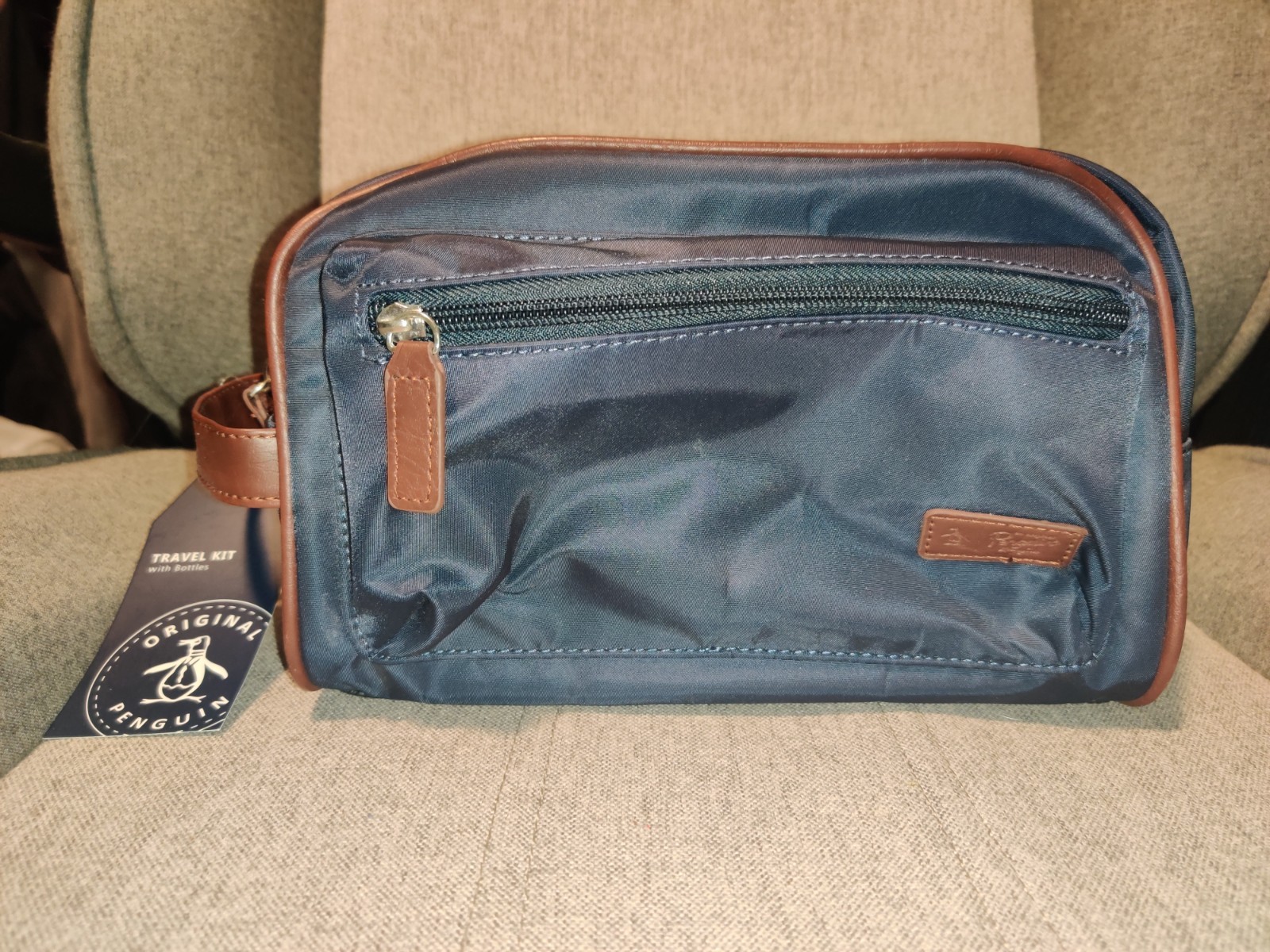 Original Penguin Men’s Travel Kit with Bottles Blue NEW WITH TAGS