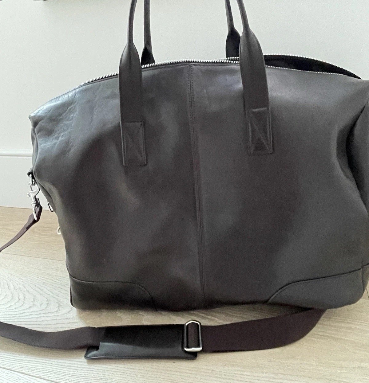 Massimo Dutti Leather Large Bag Brown New With Tags Made In India. 18”x 17”x 8”