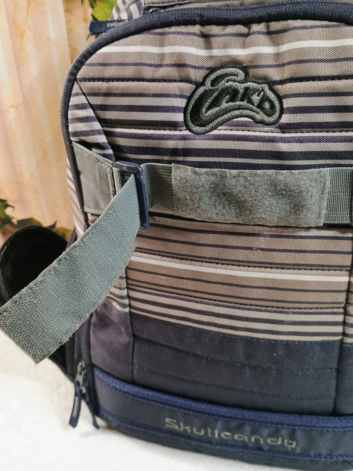 VTG Skullcandy Ink’d Skateboard Backpack Striped Navy Blue & Gray Skate Book Bag