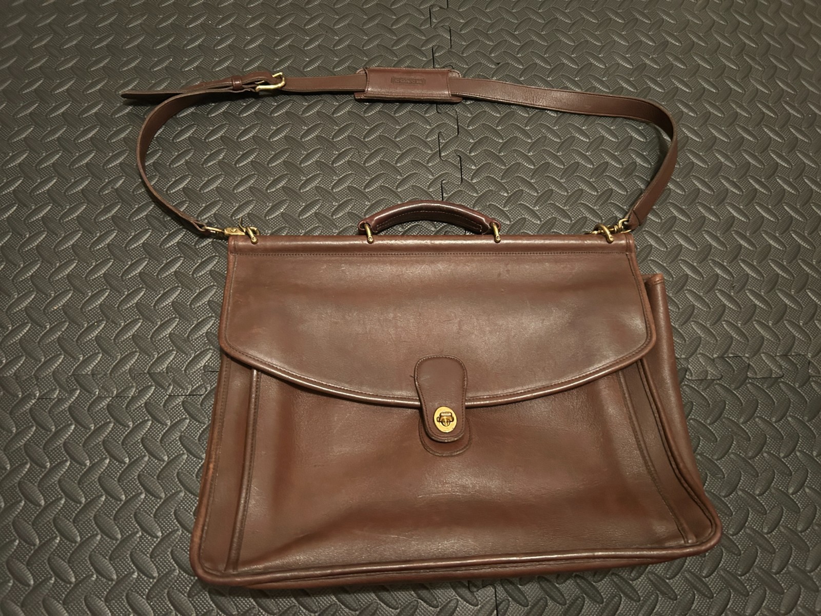 Vintage Coach Metropolitan 1995 Brown Leather Messenger Bag United States 5266