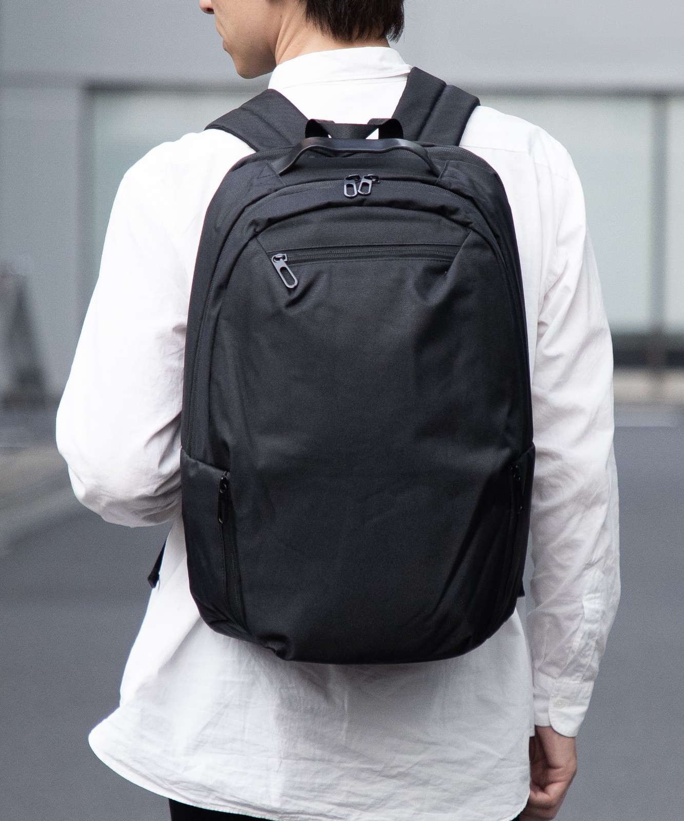 UNKNOWN & Co. WATERPROOF BACKPACK 31L Unisex Backpack in Black