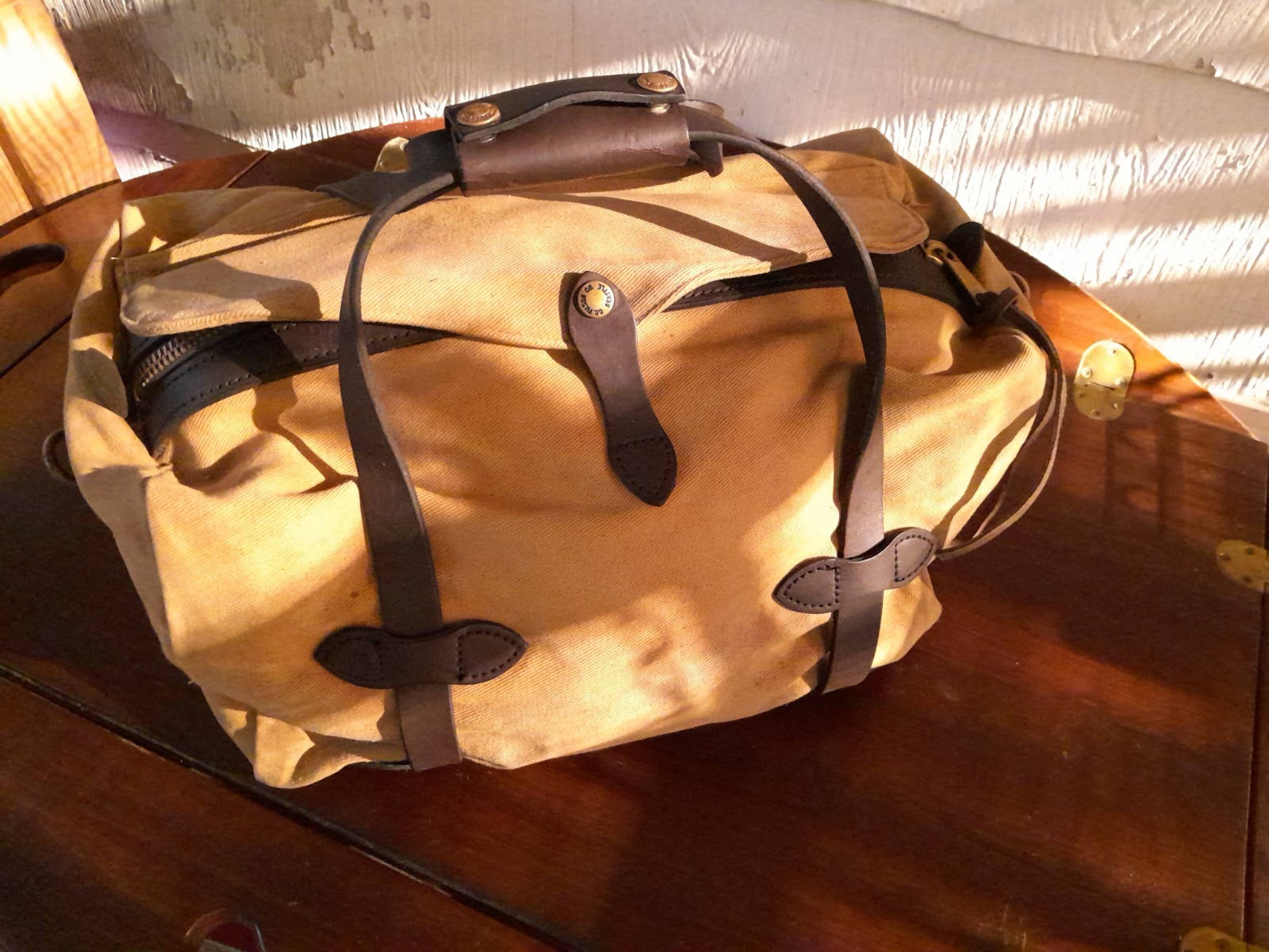 Matching Tan Filson Travel Set: Small Duffel 220 & Medium Field Bag 232 w/ Strap