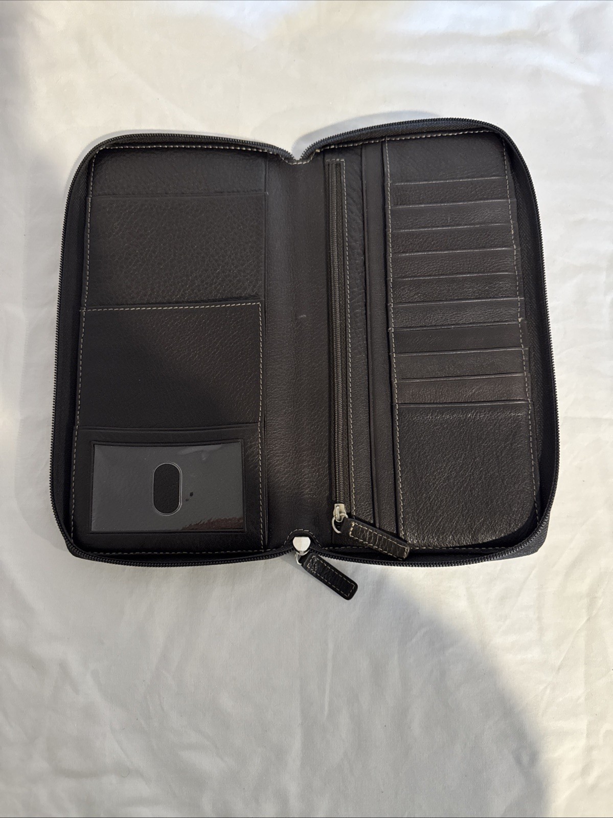 Levenger Zip-Around Black Premium Pebbled Leather Wallet Organizer Quality Lux