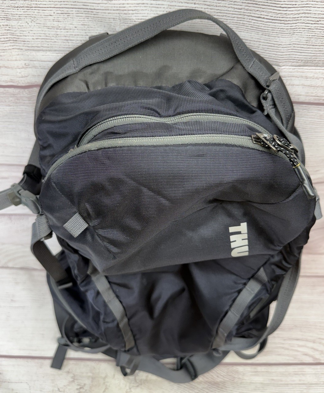 Thule Sweden Black Large Daypack Backpack Side Padded Pockets Hiking Outdoor