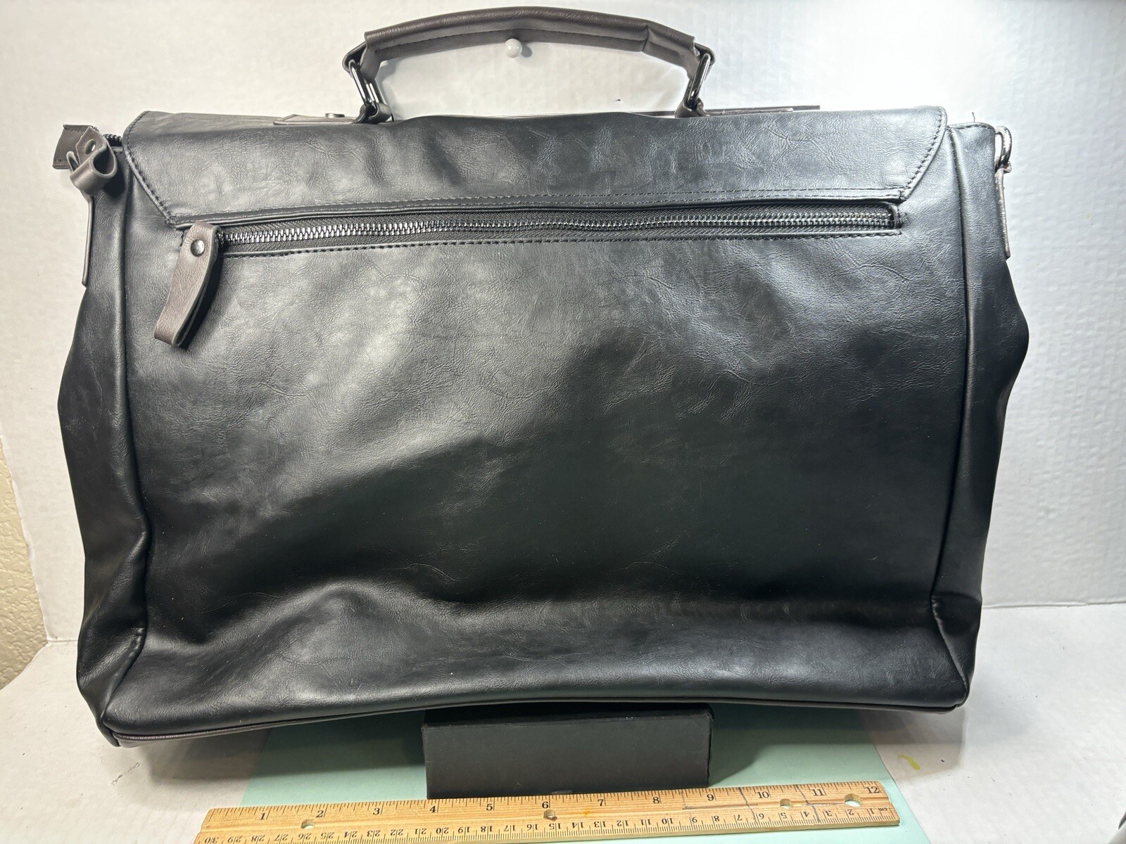 SEYFOCNIA Large Leather Messenger Bag New with Tags!