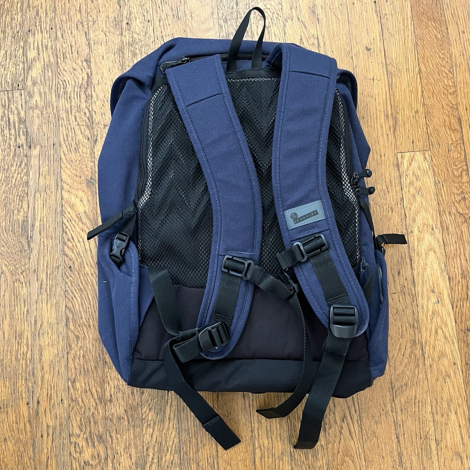 Crumpler Aso Outpost Leaked Memorandum Commuter Laptop Backpack