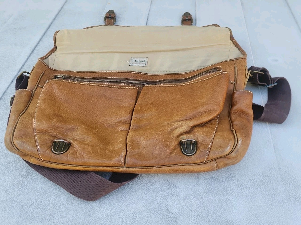 Vtg LL Bean Leather Laptop Messenger Briefcase Tan Bag Expandable Distressed