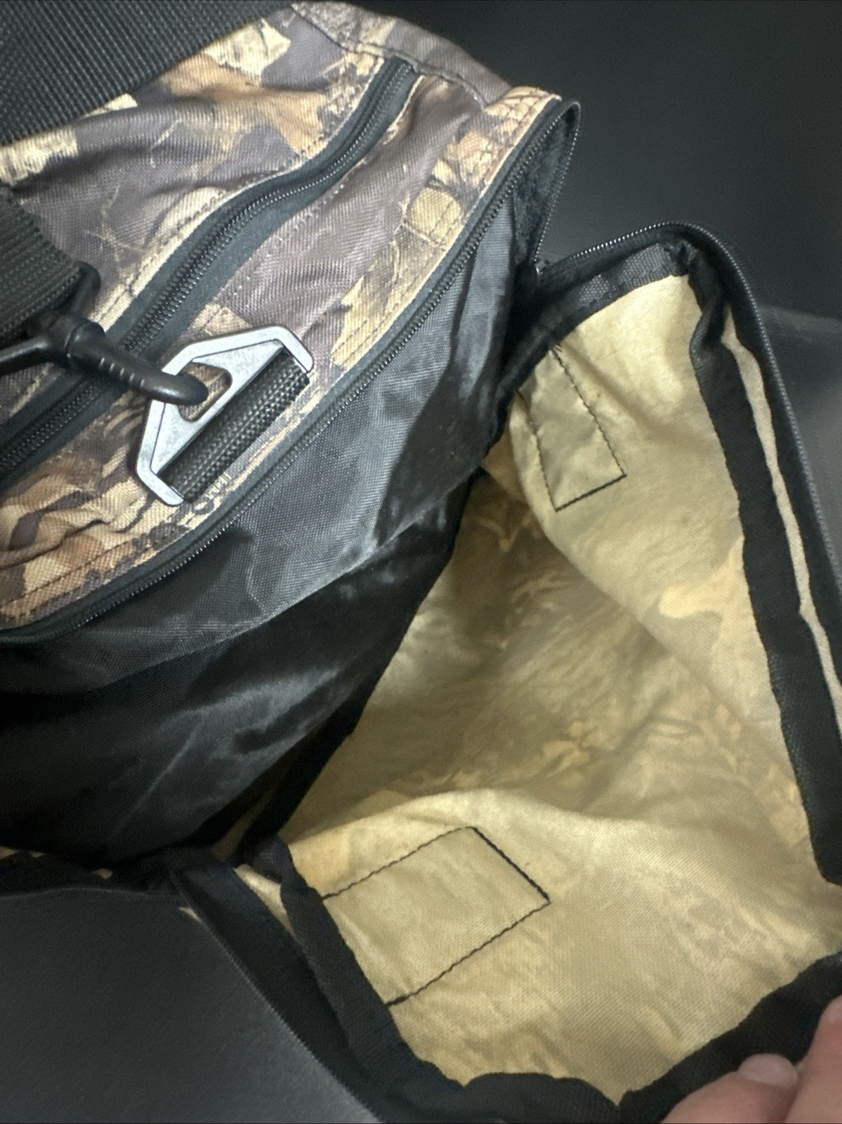 FIELDLINE Brown/Green REALTREE CAMO DUFFLE BAG Outdoor Fishing Hunting D241-MOB