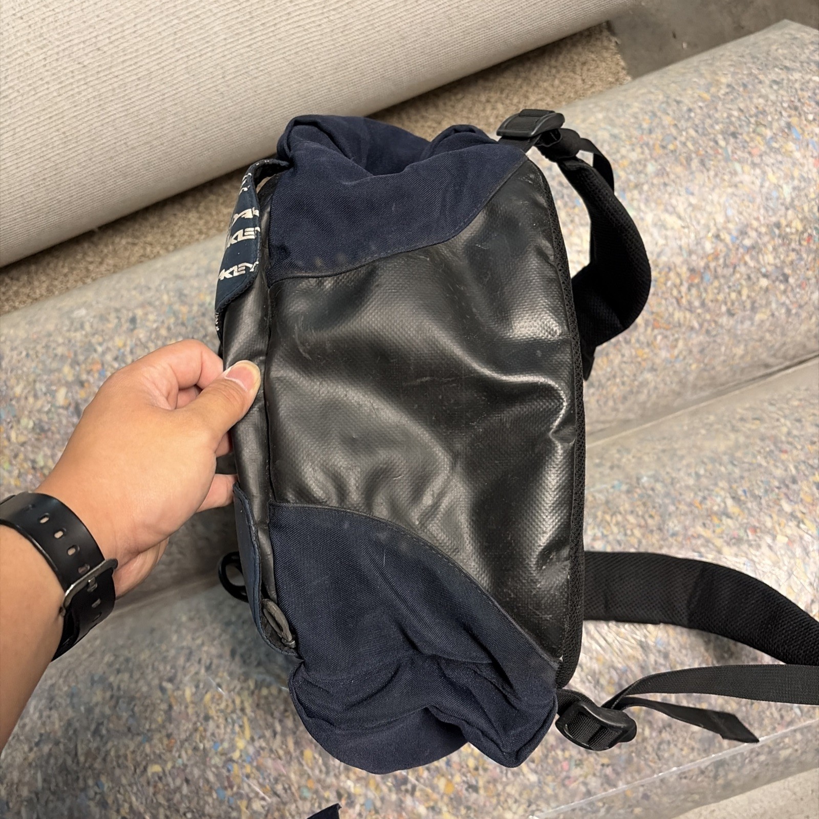 OAKLEY Icon 2.0 Tactical Backpack Red Tag Archive Black Blue Nylon Used Y2K
