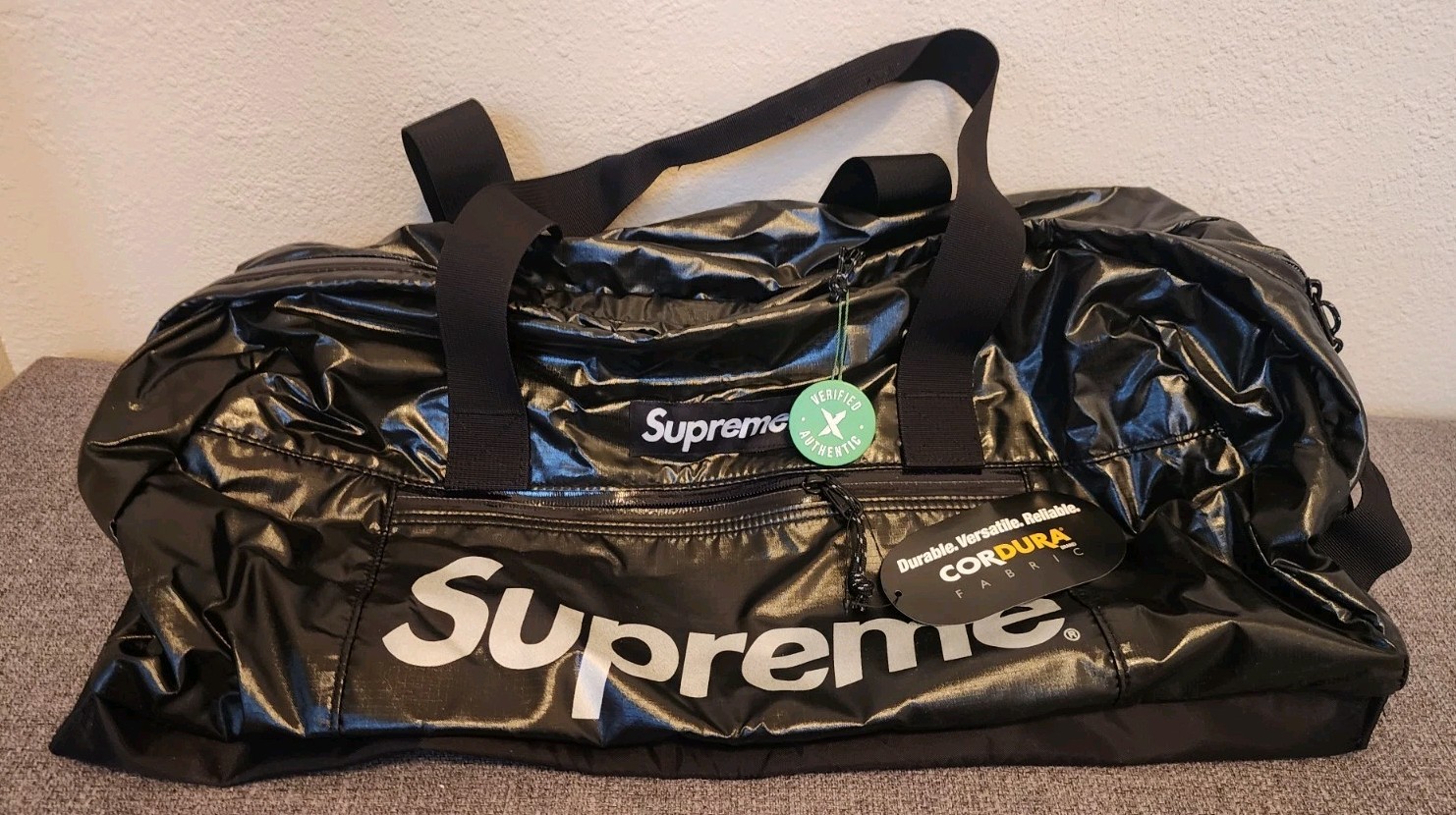 SUPREME DUFFLE BAG BLACK FW17 REFLECTIVE LOGO CORDURA FABRIC BRAND NEW