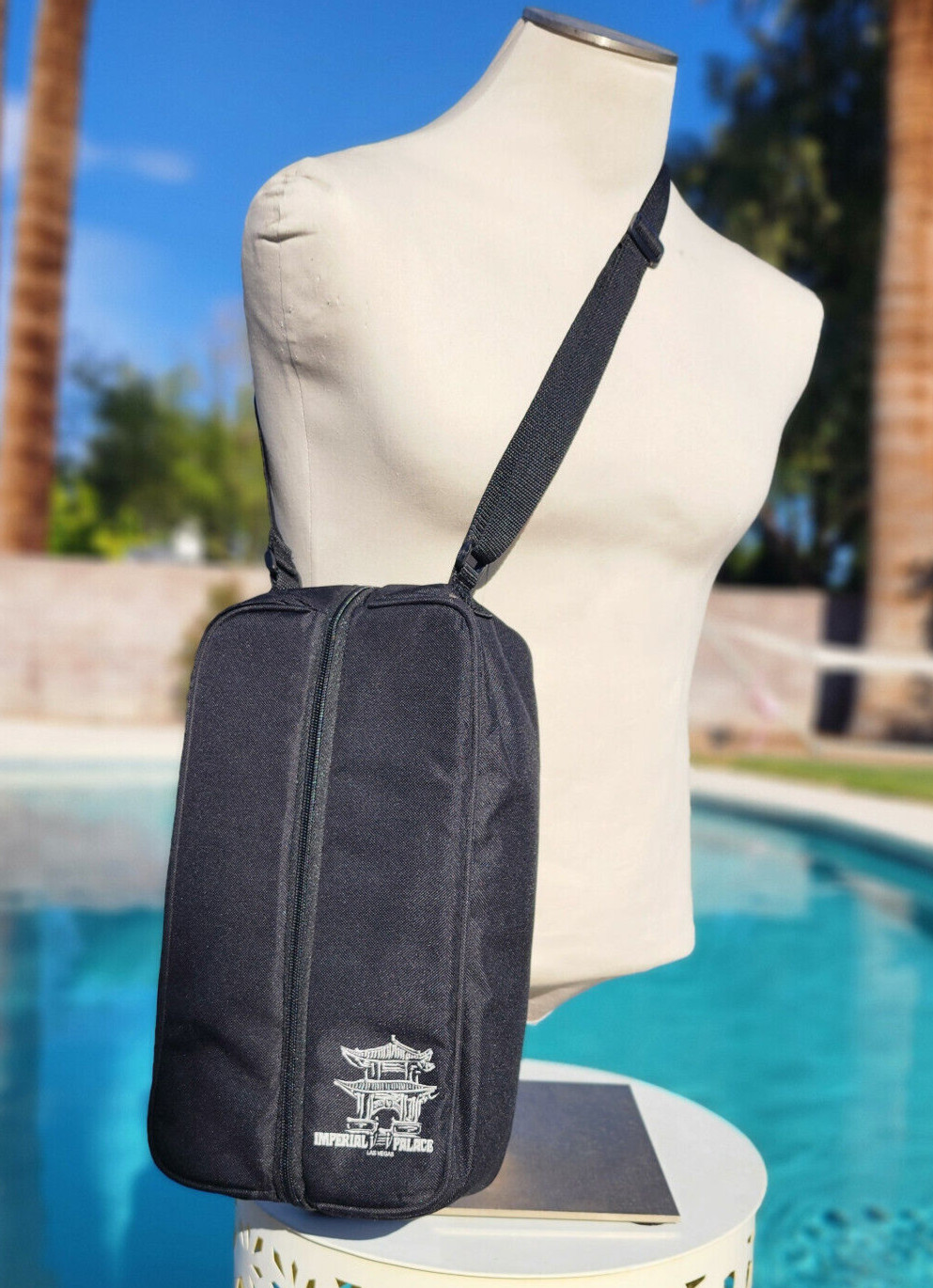 Imperial Palace Las Vegas Casino – Vertical Zip Padded Wine Bottle Carry Case